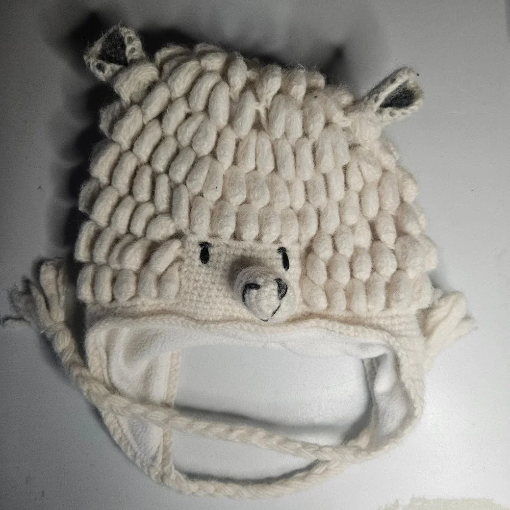 English Heritage Sheep Hat Hand Knitted Wool Fleece Lined‎ Trapper Beanie Cream